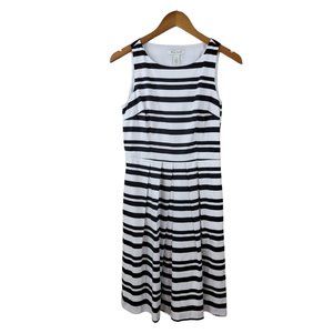 White House Black Market Dress Party size 4 Stripe Knee Length fit flare career